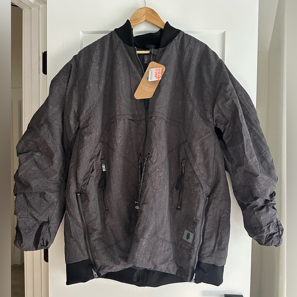 NWT Free People Tricked Out Trek Lightweight Puffer Jacket - Picture 3 of 13